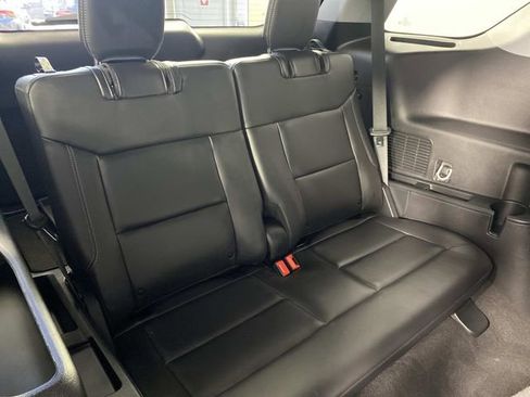 Used 2023 Ford Explorer XLT w/ Equipment Group 202A AWD/4WD image 13