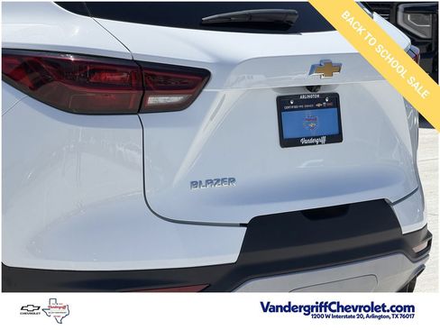 Certified 2025 Chevrolet Blazer LT FWD image 6