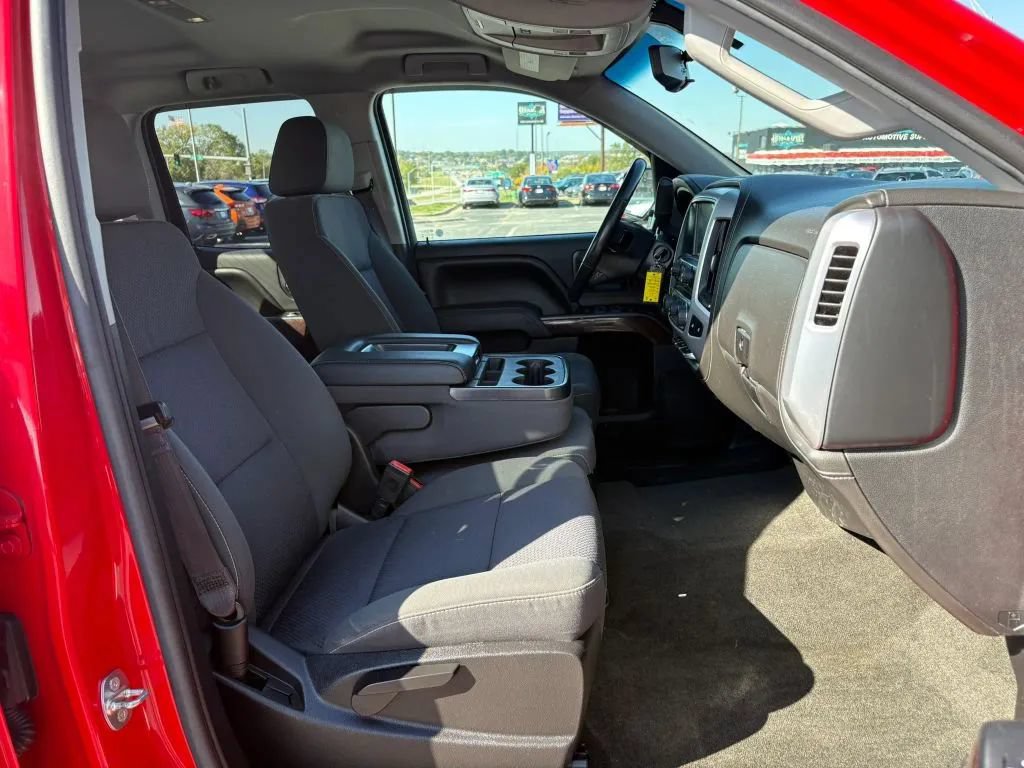 Used 2017 GMC Sierra 1500 SLE w/ SLE Value Package AWD/4WD image 16