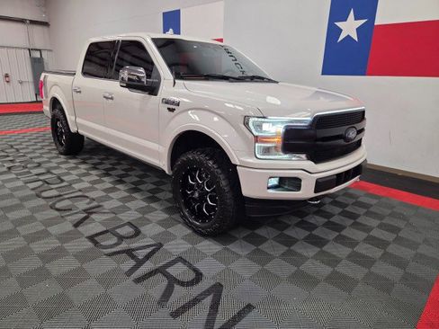 Used 2018 Ford F150 Platinum w/ Equipment Group 701A Luxury image 24