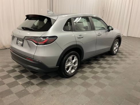 Used 2024 Honda HR-V LX image 3