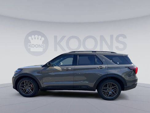 New 2026 Ford Explorer ST w/ Sun And Sound Package AWD/4WD image 7
