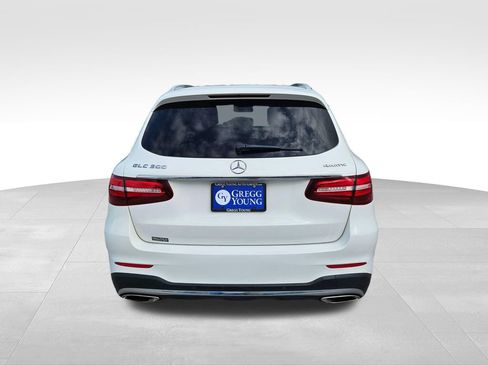Used 2019 Mercedes-Benz GLC 300 4MATIC image 7