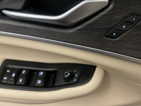 Used 2023 Jeep Grand Cherokee Limited image 17