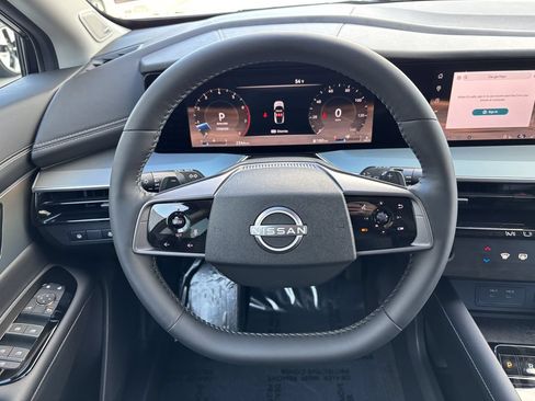 Used 2025 Nissan Murano SL AWD/4WD image 15