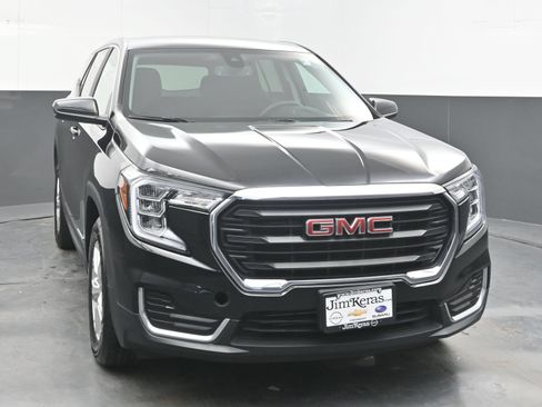 Used 2024 GMC Terrain SLE AWD/4WD image 2