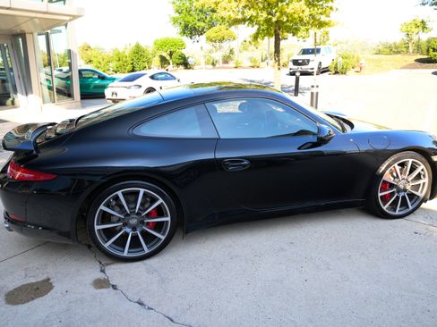 Used 2013 Porsche 911 Carrera S image 4