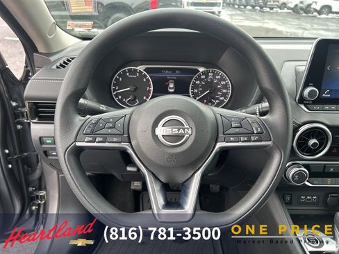 Used 2024 Nissan Sentra SV image 22