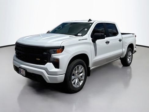 Used 2024 Chevrolet Silverado 1500 Custom AWD/4WD image 3