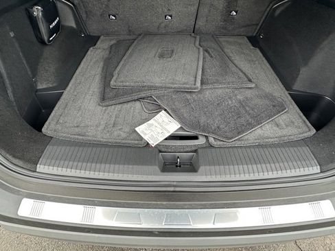 Certified 2023 Nissan Rogue SV w/ SV Premium Package image 18