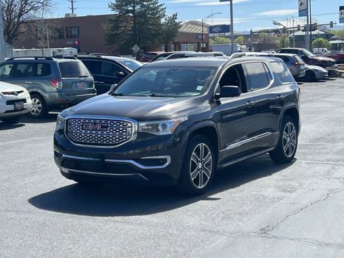 Used 2019 GMC Acadia Denali w/ Technology Package AWD/4WD image 9
