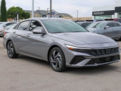 New 2025 Hyundai Elantra Limited