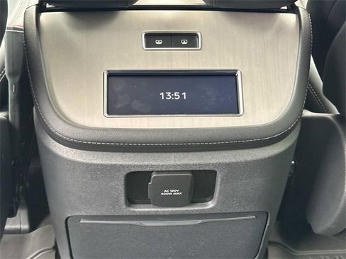 New 2025 Lincoln Navigator L Reserve image 18