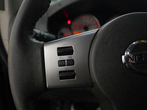 Used 2011 Nissan Xterra PRO-4X w/ Pro-4x Leather Pkg image 24