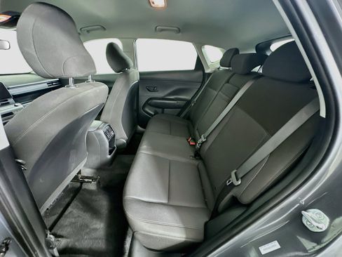 Used 2025 Hyundai Kona SEL FWD image 27