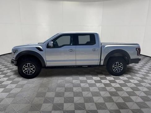 Used 2017 Ford F150 Raptor w/ Equipment Group 802A Luxury AWD/4WD image 10
