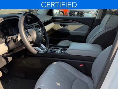 Certified 2025 Honda Pilot Elite image 12