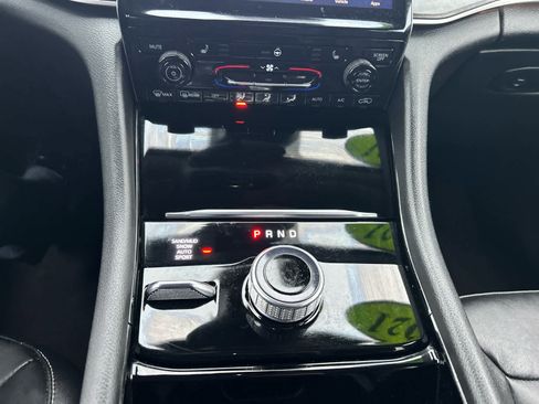 Used 2021 Jeep Grand Cherokee L Limited image 38