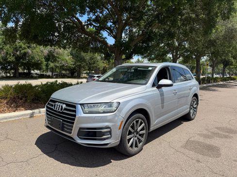 Used 2017 Audi Q7 3.0T Premium Plus image 2