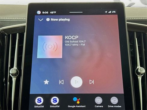 Certified 2025 Volvo XC90 B5 Core w/ Protection Package Premier image 15