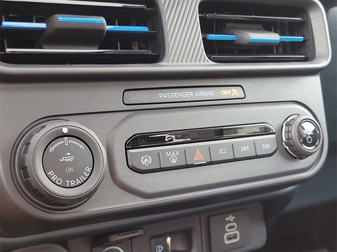 New 2025 Ford Maverick Lobo image 23