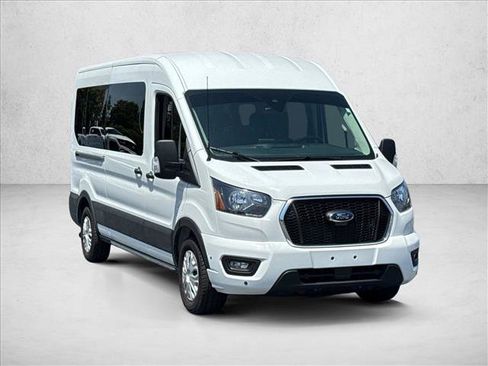 Used 2025 Ford Transit 350 XLT RWD image 3