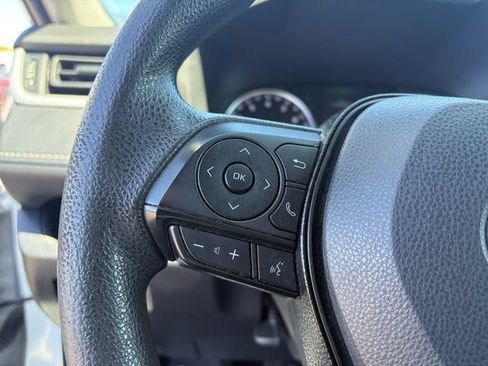 Used 2021 Toyota RAV4 LE w/ Carpet Mat Package (TMS) FWD image 25