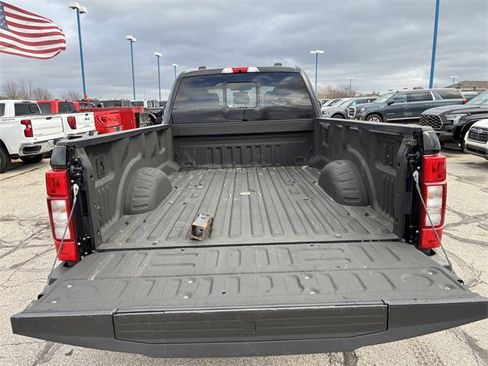 Used 2020 Ford F350 Lariat w/ Chrome Package image 15