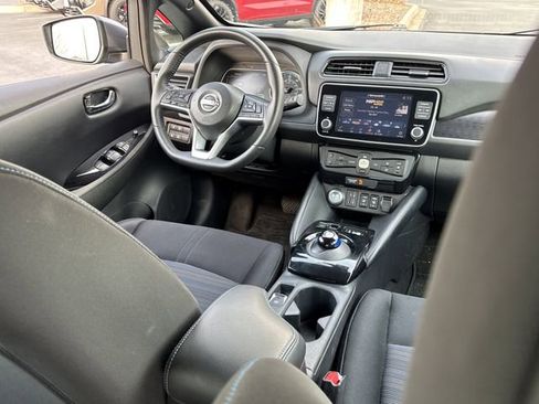 Certified 2024 Nissan Leaf SV Plus image 24