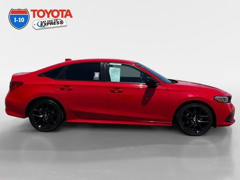 Used 2023 Honda Civic Sport image 6