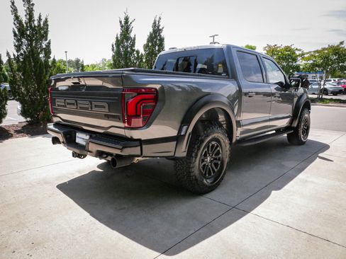 Used 2025 Ford F150 Raptor AWD/4WD image 10