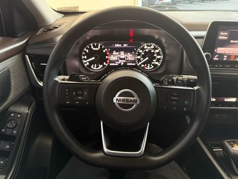 Used 2021 Nissan Rogue SV image 28