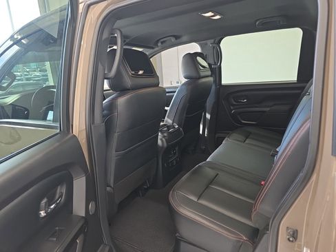 Used 2021 Nissan Titan PRO-4X w/ Pro-4x Convenience Package image 20