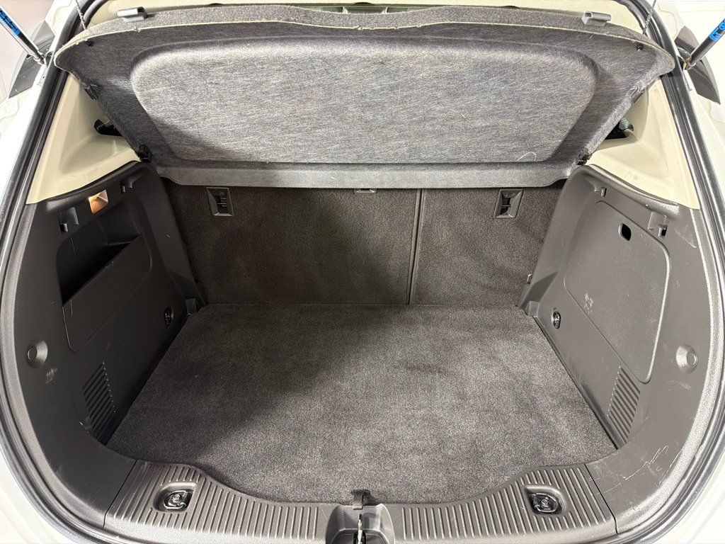 Used 2021 Buick Encore Preferred FWD image 19