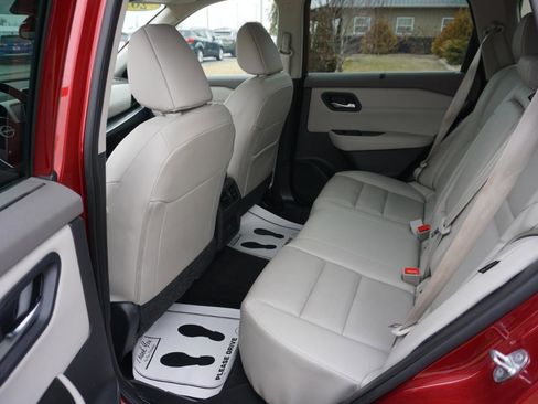 Used 2023 Nissan Rogue SV w/ SV Premium B Package image 8