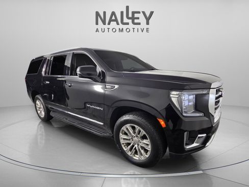 Used 2022 GMC Yukon XL SLT w/ SLT Luxury Package image 6