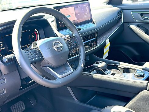 New 2026 Nissan Rogue Platinum w/ Platinum Premium Package AWD/4WD image 9
