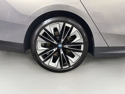 Used 2024 BMW 530i xDrive w/ Premium Package AWD/4WD image 36