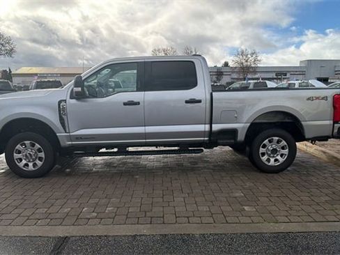 Used 2024 Ford F250 XLT image 6