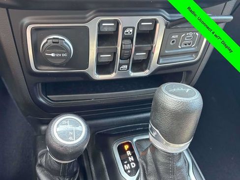 Used 2023 Jeep Gladiator Sport AWD/4WD image 20