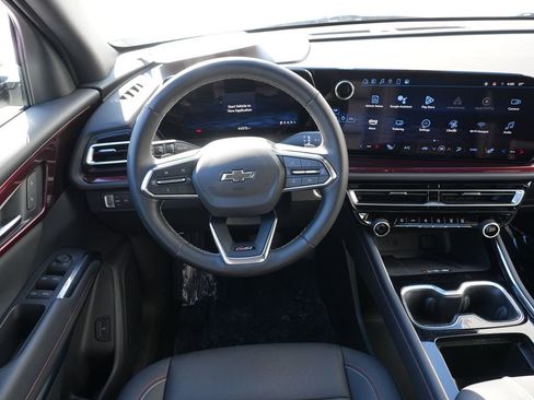 Used 2024 Chevrolet Traverse Z71 image 20