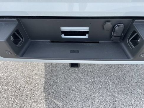 New 2026 Ford F150 XLT w/ FX4 Off-Road Package AWD/4WD image 14