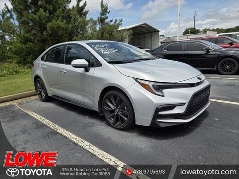 Used 2024 Toyota Corolla SE FWD image 1