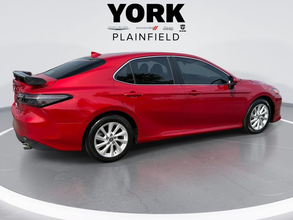 Used 2024 Toyota Camry LE FWD image 5