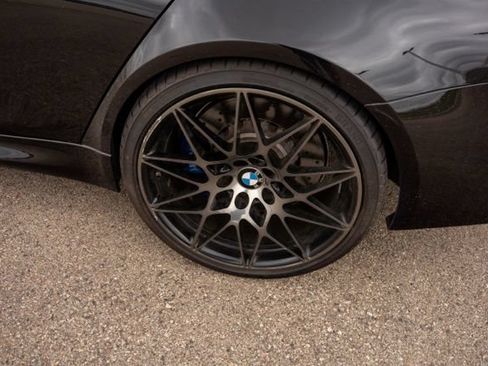 Used 2018 BMW M3 RWD image 11