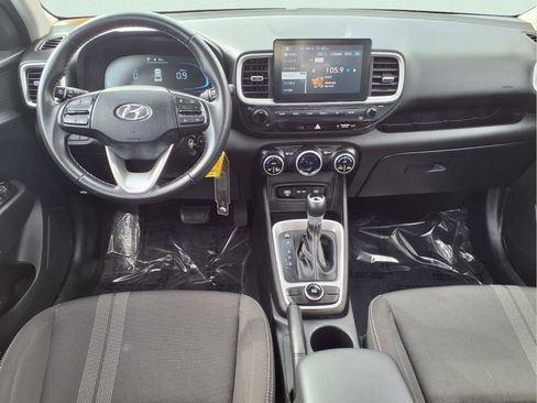 Used 2023 Hyundai Venue SEL w/ Cargo Package image 12