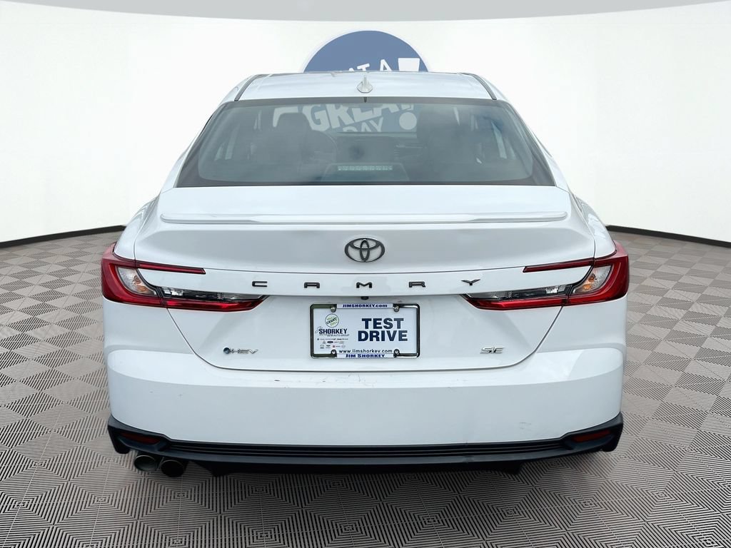 Used 2025 Toyota Camry SE FWD image 7