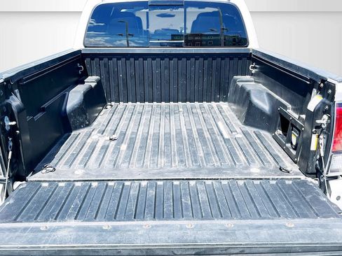 Used 2021 Toyota Tacoma TRD Pro AWD/4WD image 28