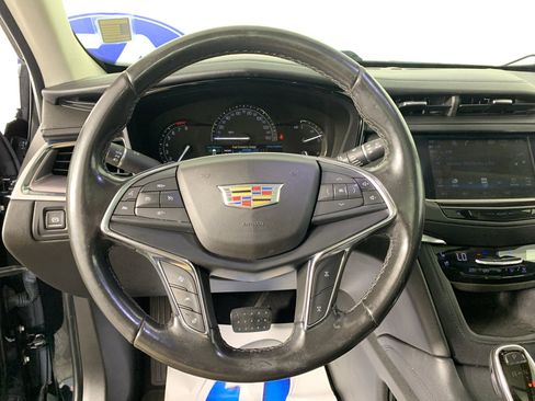 Used 2019 Cadillac XT5 Premium Luxury FWD image 21