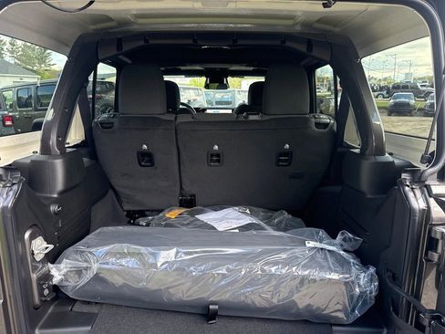 New 2026 Jeep Wrangler Unlimited Sport AWD/4WD image 23